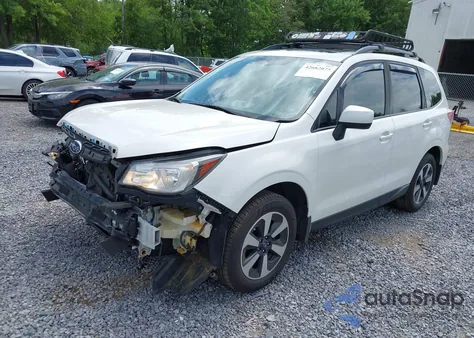 2018 Subaru Forester 2.5I Premium из США, поврежденный, VIN JF2SJAECXJG572573